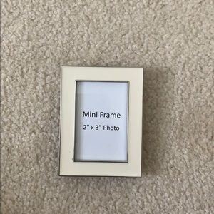 Mini picture frame